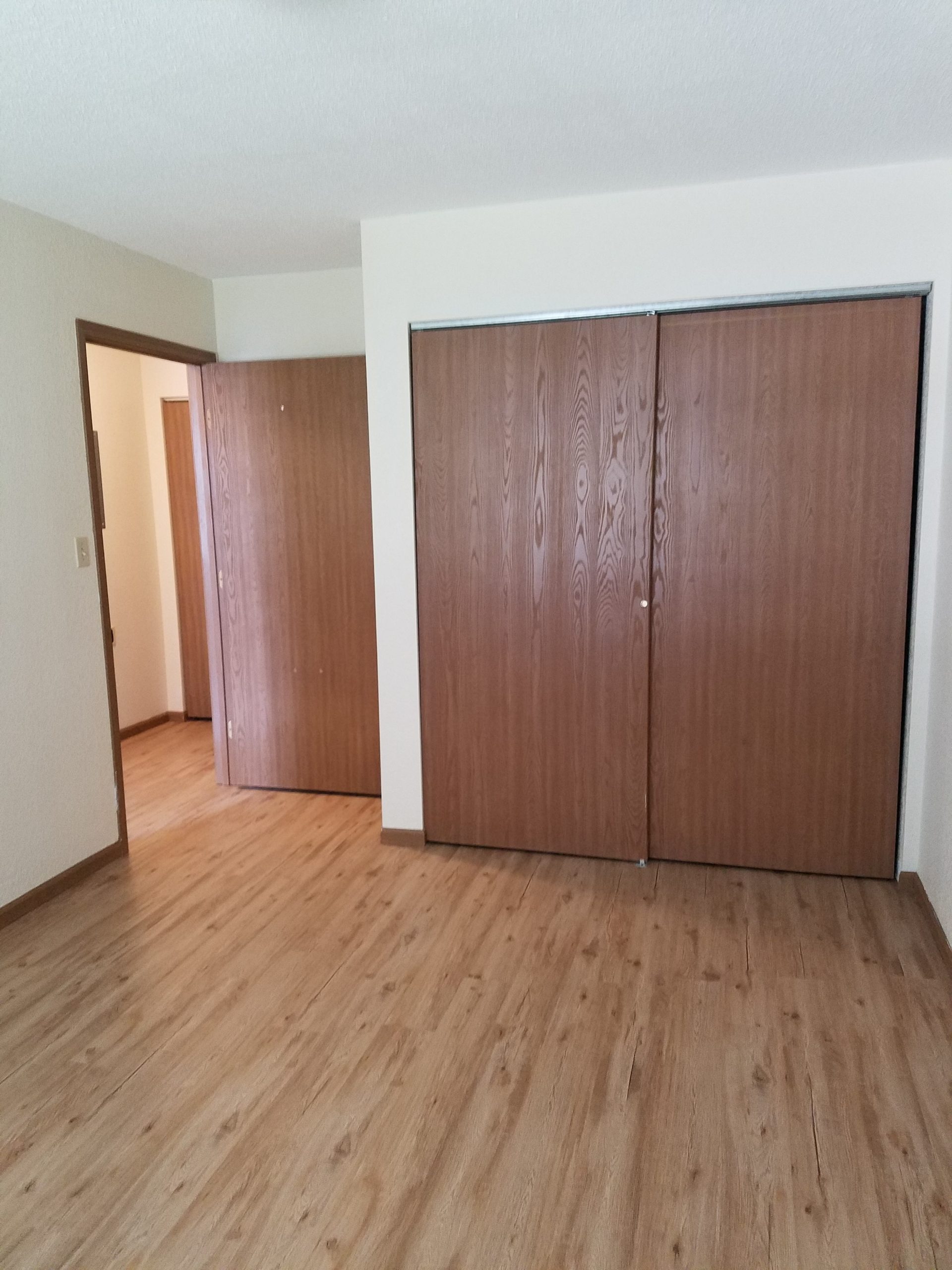 Chesterton Manor Apartments MACO Management Co., Inc.